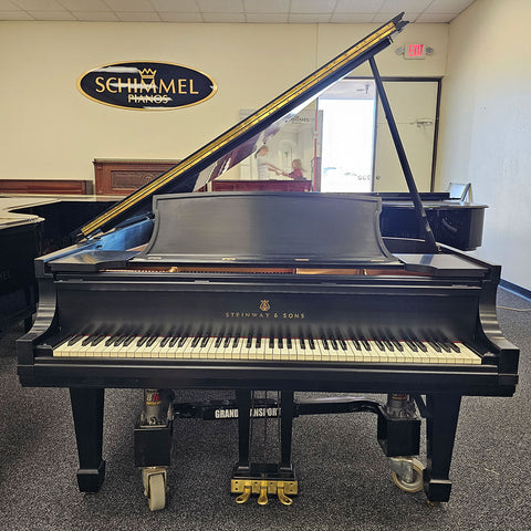 Steinway & Sons Model B