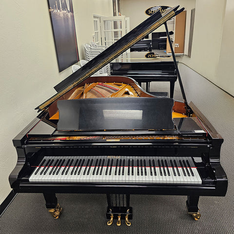 Petrof Model II